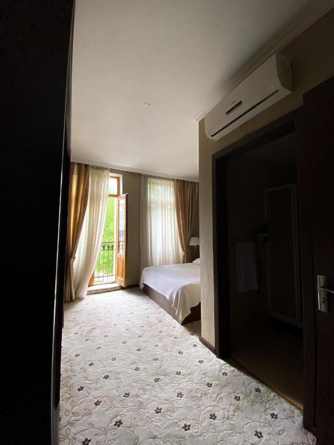 Hotel Empire Kutaisi Zewnętrze zdjęcie