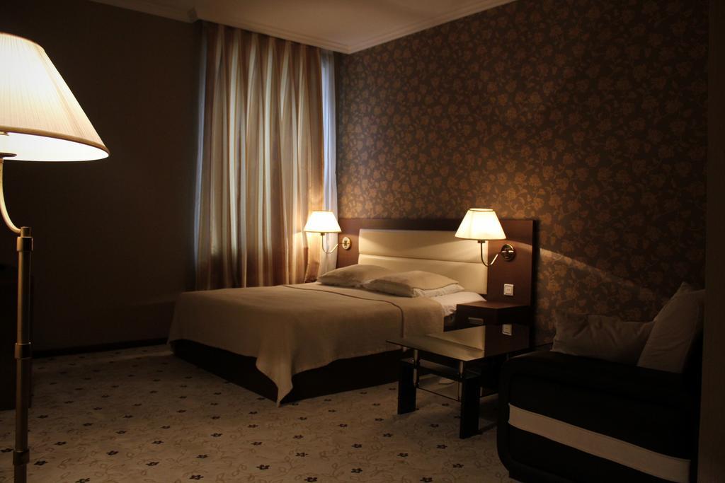 Hotel Empire Kutaisi Pokój zdjęcie